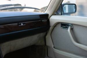 Image 6/30 of Mercedes-Benz 450 SEL 6,9 (1977)