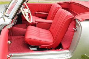Image 18/33 de Mercedes-Benz 190 SL (1956)