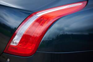 Image 17/50 of Jaguar XJ 5.0 (2010)