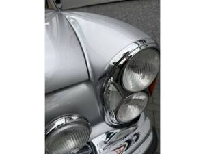 Bild 4/35 von Mercedes-Benz 280 SE (1970)