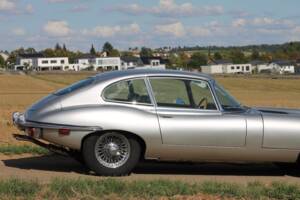 Bild 37/38 von Jaguar E-Type (2+2) (1968)