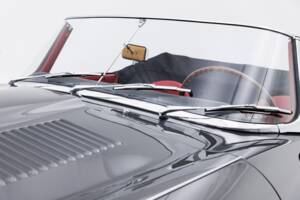 Image 17/32 of Jaguar E-Type 3.8 (1961)