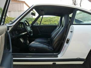 Afbeelding 17/20 van Porsche 911 Carrera 3.2 (1985)