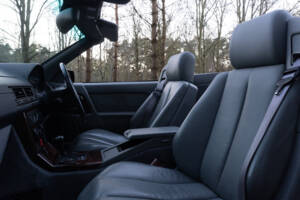 Imagen 11/15 de Mercedes-Benz 500 SL (1991)