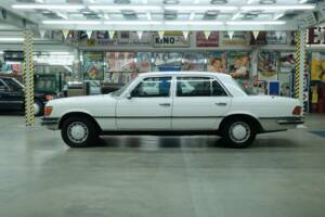 Image 3/50 de Mercedes-Benz 280 SEL (1978)