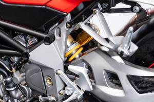 Image 26/47 of MV Agusta DUMMY (2006)