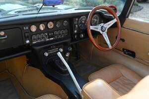 Image 22/26 de Jaguar Type E V12 (1973)