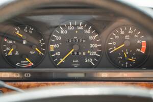 Bild 30/76 von Mercedes-Benz 500 SEL (1985)