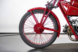Immagine 28/50 di Moto Guzzi 250 SS (1930)