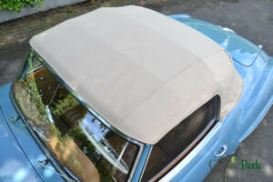 Image 15/50 of Mercedes-Benz 190 SL (1961)