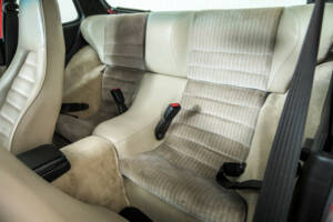 Image 38/50 of Porsche 924 S (1987)
