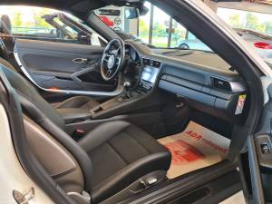 Imagen 6/21 de Porsche 911 GT3 Touring (2018)