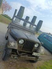 Image 3/6 of Willys-Overland Jeep Station Wagon (1954)
