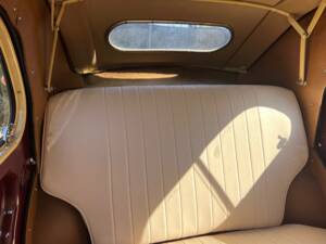 Bild 13/14 von Renault 4 CV Décapotable (1951)