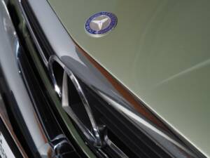 Image 8/66 of Mercedes-Benz 450 SLC (1977)
