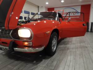 Image 11/15 of Lancia Fulvia Sport 1.6 (Zagato) (1972)