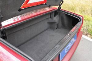 Afbeelding 20/24 van Mercedes-Benz 500 SL (1991)