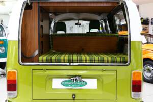 Image 23/25 de Volkswagen T2b Camper (1979)