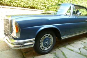 Afbeelding 9/32 van Mercedes-Benz 280 SE (1969)