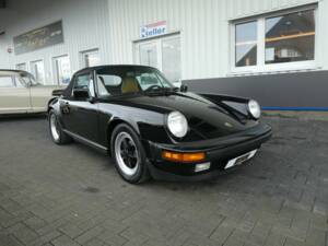 Image 1/21 of Porsche 911 Carrera 3.2 (1987)