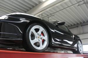 Image 22/50 of Porsche 911 Turbo (2002)