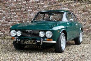 Image 47/50 of Alfa Romeo 2000 GTV (1973)