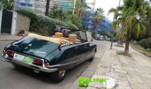 Image 3/29 of Citroën DS 21 (1972)