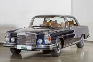 Imagen 1/34 de Mercedes-Benz 280 SE 3,5 (1969)