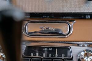Immagine 26/38 di Jaguar E-Type 3.8 (1962)
