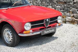 Image 4/10 de Alfa Romeo Giulia GT 1300 Junior (1972)
