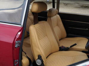 Image 14/49 of Alfa Romeo Giulia 1600 GT Junior (1976)