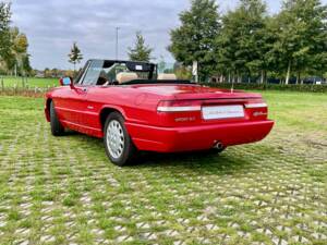 Bild 11/23 von Alfa Romeo 2.0 Spider (1991)