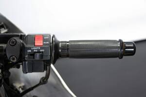 Image 48/50 of Yamaha RD 350 LC (1990)