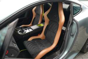 Bild 16/50 von Aston Martin V12 Vantage AMR (2017)