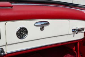 Afbeelding 24/35 van Mercedes-Benz 190 SL (1959)