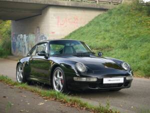 Image 8/36 de Porsche 911 Carrera 4S (1998)