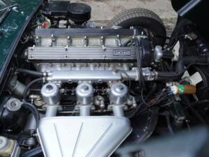 Afbeelding 16/18 van Jaguar E-Type (1970)