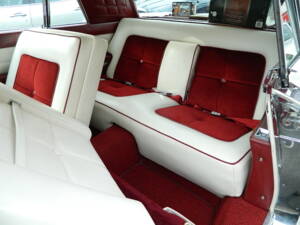 Imagen 18/23 de Lincoln Continental Mark II (1956)