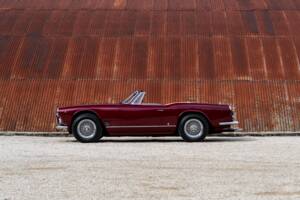 Image 16/51 of Maserati 3500 GTI Spyder Vignale (1963)