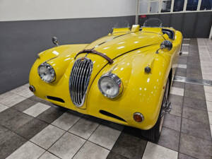 Image 1/14 of Jaguar XK 140 OTS (1956)