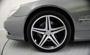 Image 45/50 of Mercedes-Benz SL 500 (2008)