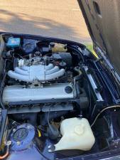 Image 19/23 of BMW 320i (1989)