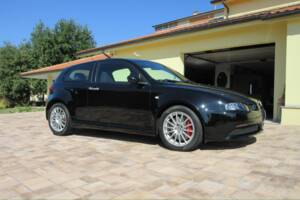 Bild 3/28 von Alfa Romeo 147 3.2 GTA (2004)