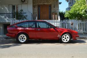 Bild 2/16 von Alfa Romeo GTV 6 2.5 (1983)