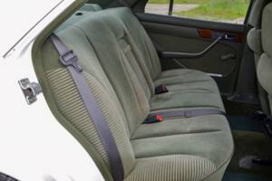 Bild 16/21 von Mercedes-Benz 280 SE (1985)