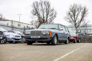 Bild 12/50 von Mercedes-Benz 280 TE (1983)