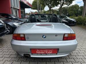 Bild 8/23 von BMW Z3 Roadster 1,8 (1998)