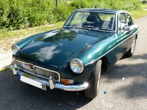 Image 4/4 de MG MGB GT (1976)
