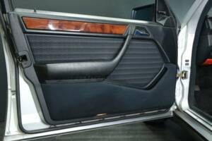 Bild 9/50 von Mercedes-Benz 300 E-24 (1992)