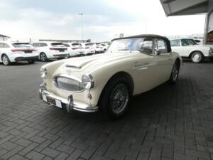 Immagine 3/28 di Austin-Healey 3000 Mk III (BJ8) (1966)